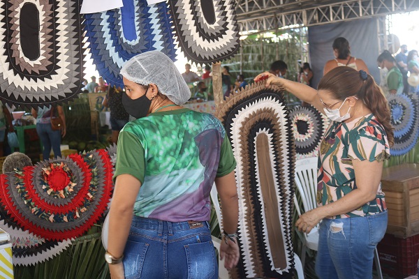 III Feira da Agricultura Familiar de N. S. dos Remédios rendeu R$176 mil - Imagem 14