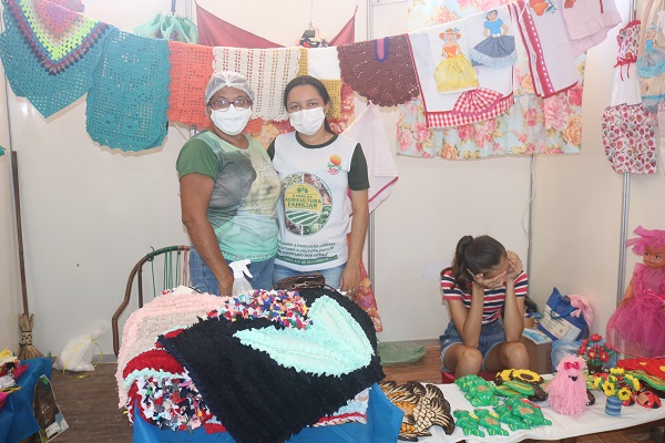 III Feira da Agricultura Familiar de N. S. dos Remédios rendeu R$176 mil - Imagem 16