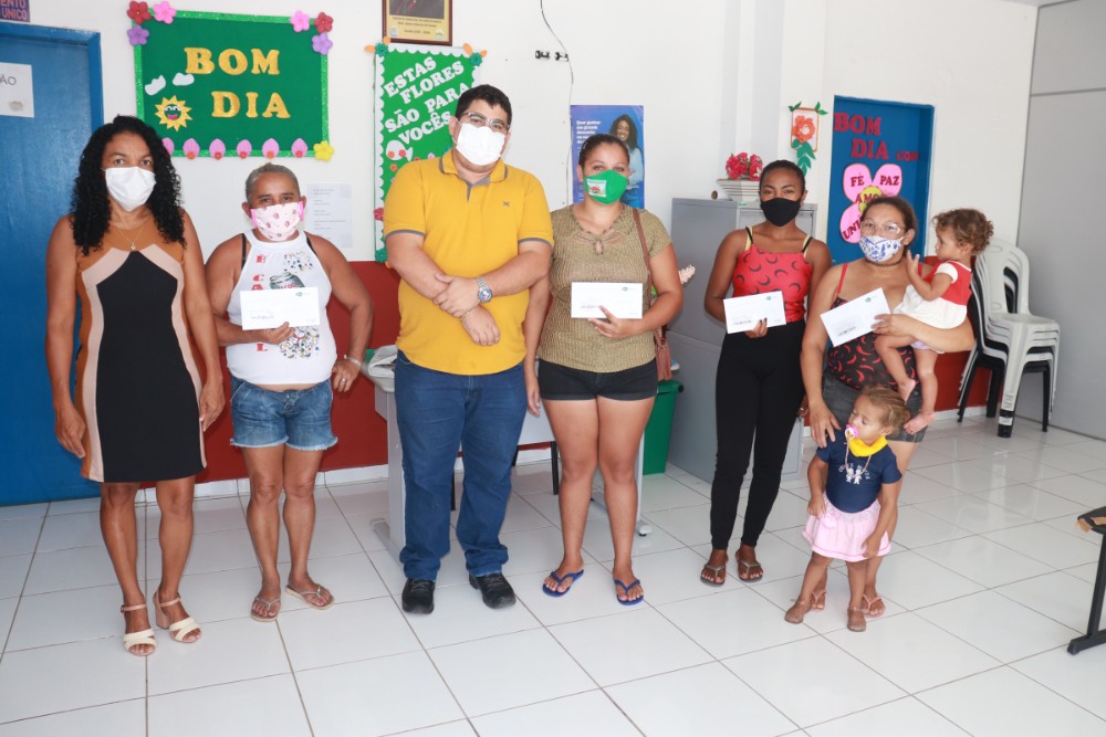 Em Agricolândia Serviço Social realiza entrega de cartões Sasc Emergencial - Imagem 1