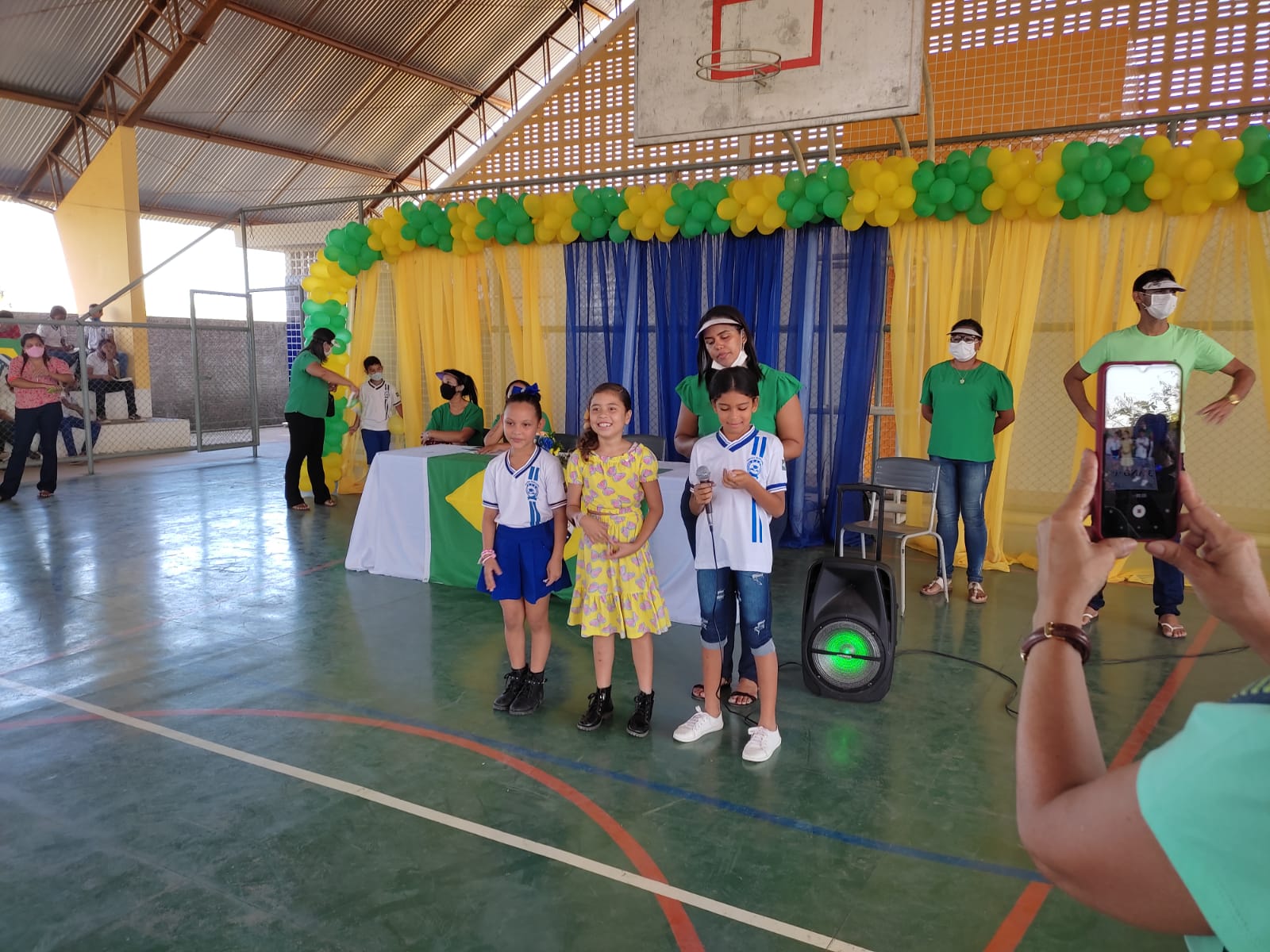 Prefeitura celebra “Semana da Pátria” e entrega de 6 mil uniformes escolar - Imagem 21