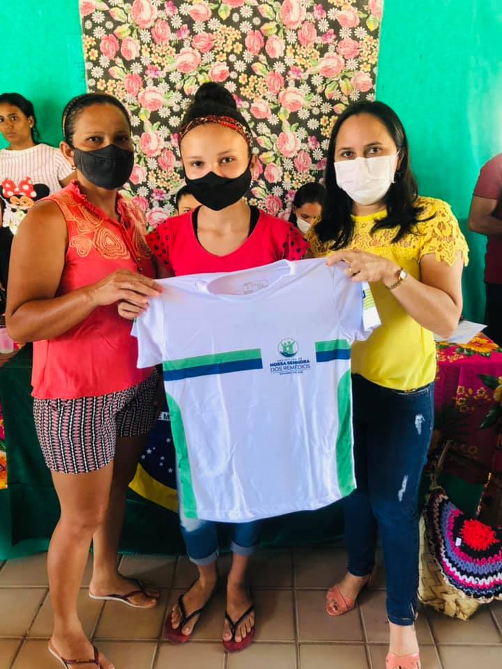 Prefeitura celebra “Semana da Pátria” e entrega de 6 mil uniformes escolar - Imagem 30