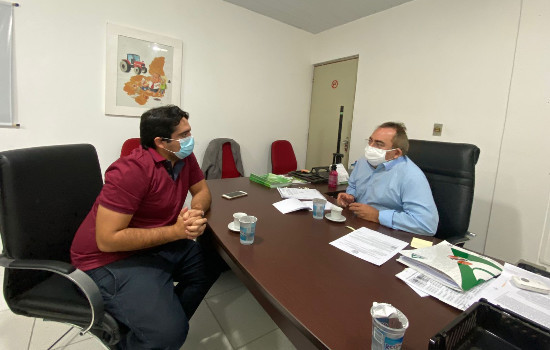 Cajueiro da Praia convive há quase 26 anos com a falta d´água