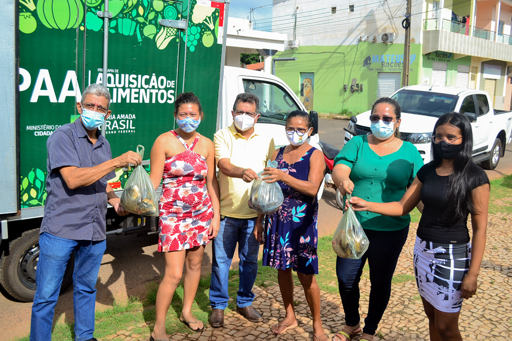 Prefeitura Municipal realiza entrega de 2 toneladas de peixes - Imagem 1