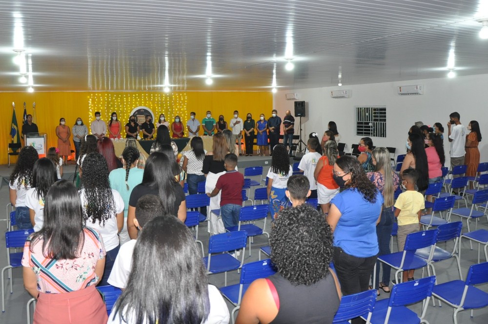 Prefeitura de Hugo Napoleão realiza entrega de premiação para alunos - Imagem 25