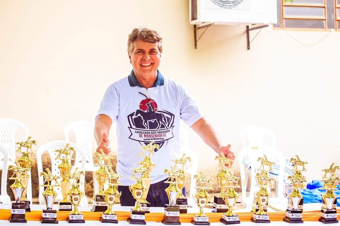 Mudanças na equipe do prefeito João Luiz e na Câmara de  Monsenhor Gil