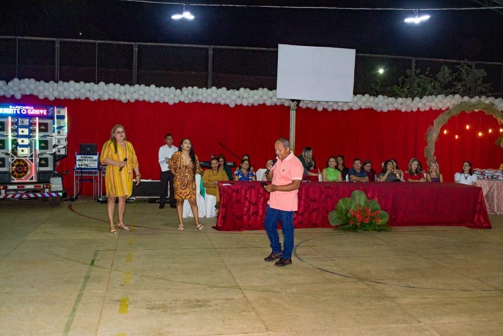 PREFEITURA DE JOAQUIM PIRES PROMOVE EVENTO EM HOMENAGEM AO DIA DO PROFESSOR - Imagem 5