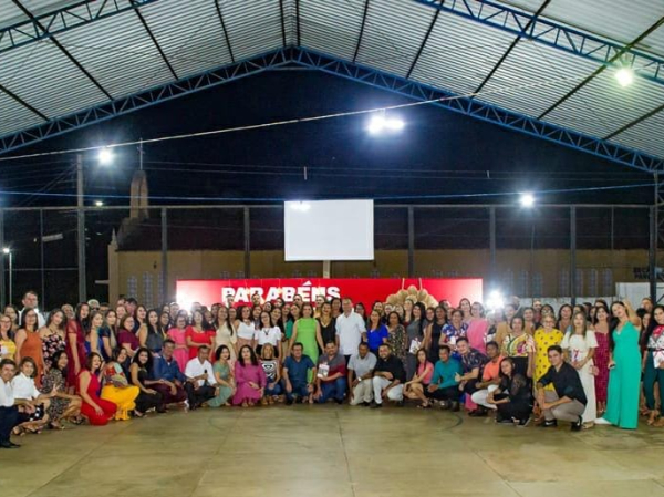 PREFEITURA DE JOAQUIM PIRES PROMOVE EVENTO EM HOMENAGEM AO DIA DO PROFESSOR