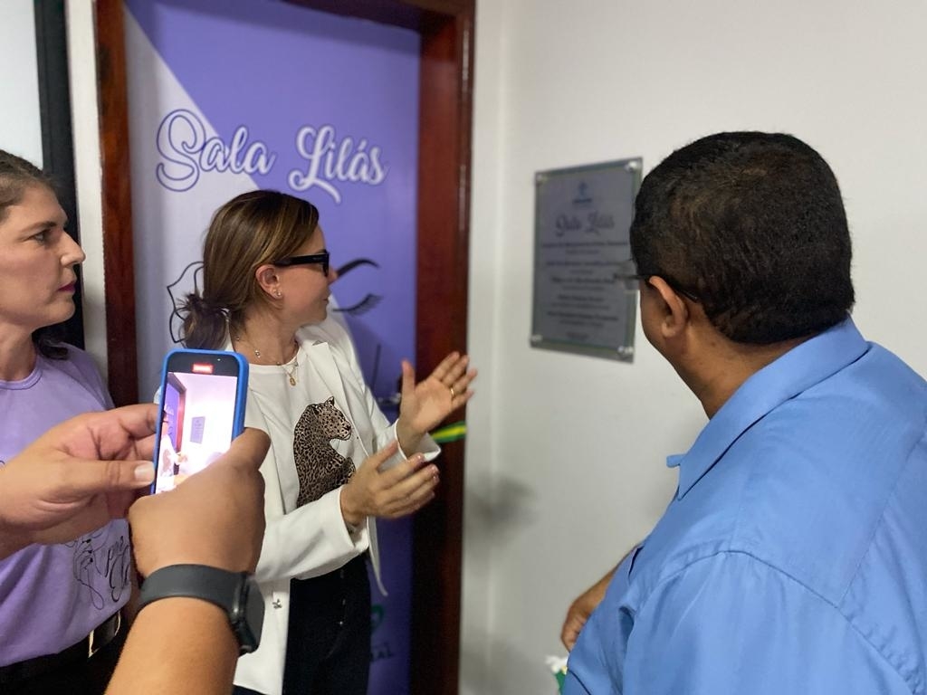 Inaugurada a sala Lilás para acolher mulheres vítimas de violência 