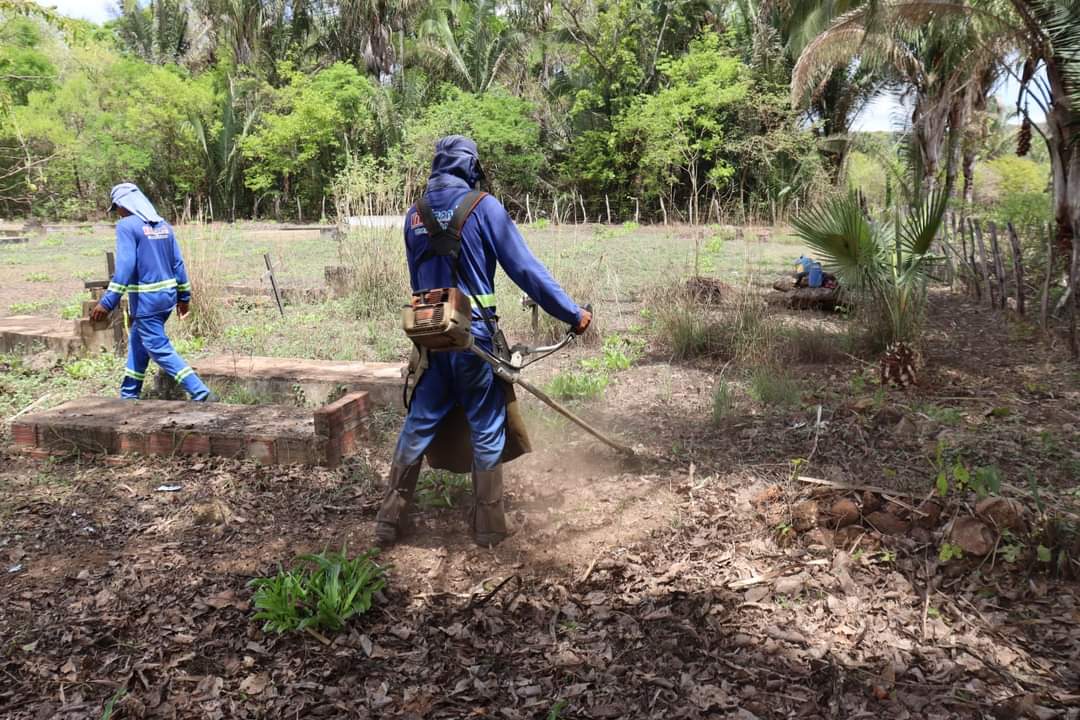 Prefeitura executa Operação limpeza nos cemitérios de Monsenhor Gil - Imagem 7