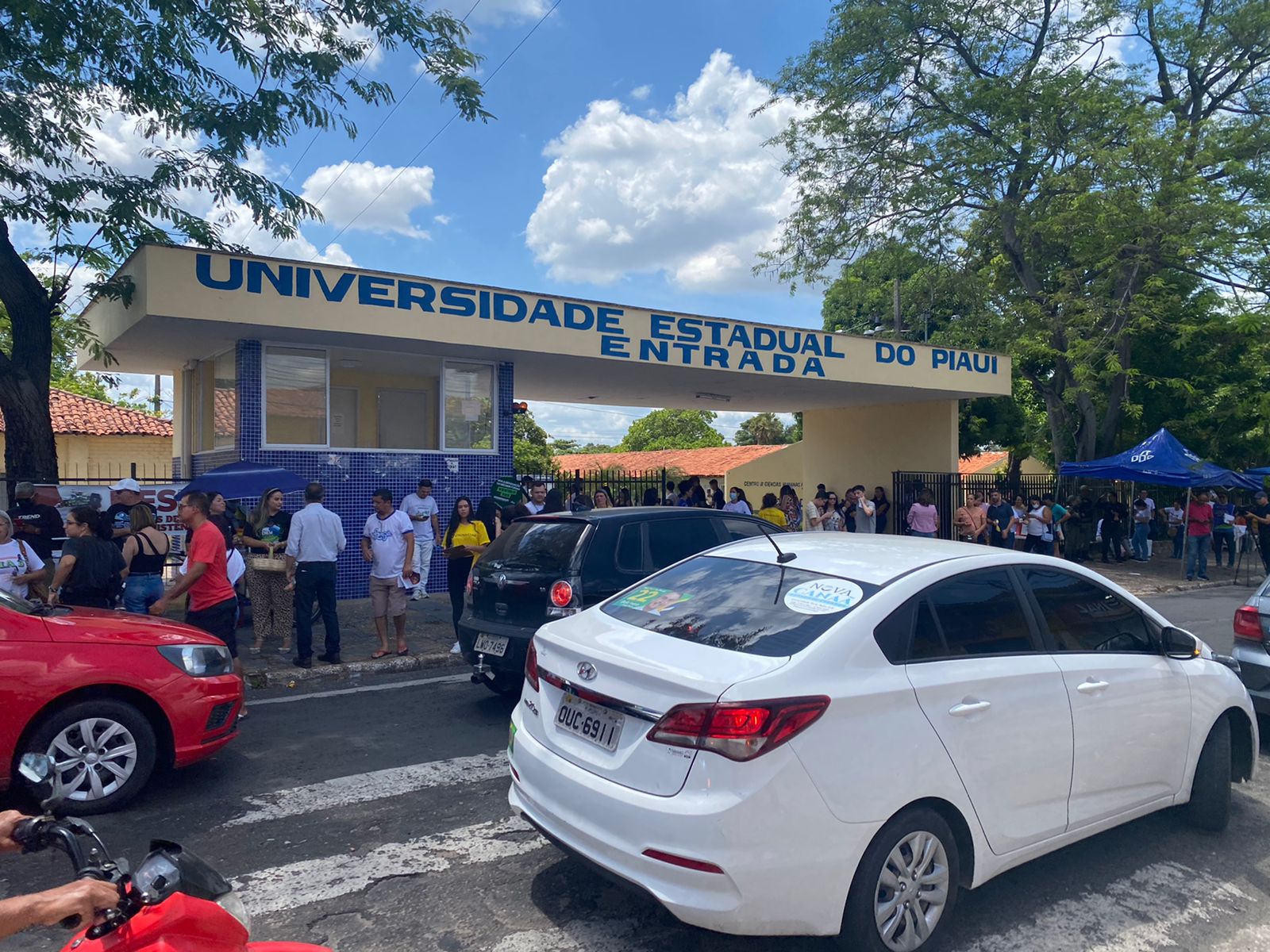 Portões são abertos para o primeiro dia de prova do Enem 2022 - Foto: Ananda Soares