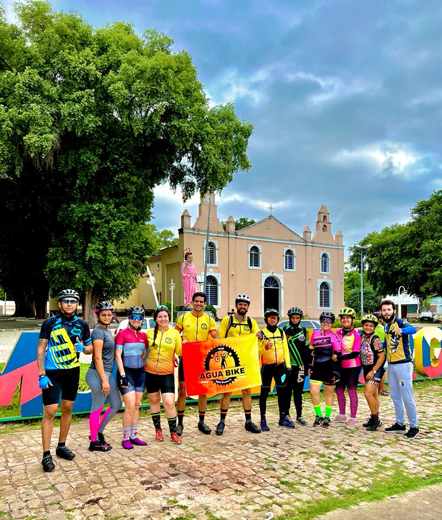 Passeio ciclístico reúne turistas em Monsenhor Gil com parada no Poço Azul - Imagem 2