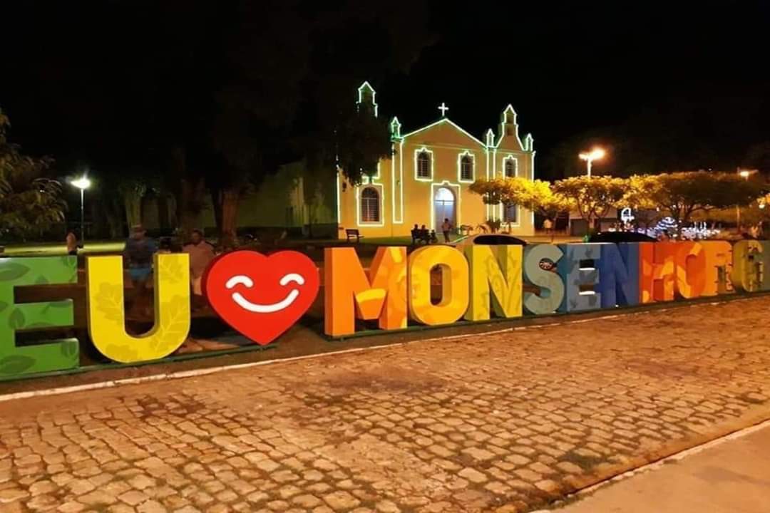 Prefeitura de Monsenhor Gil dando apoio a realização do Enem 2022 - Imagem 5