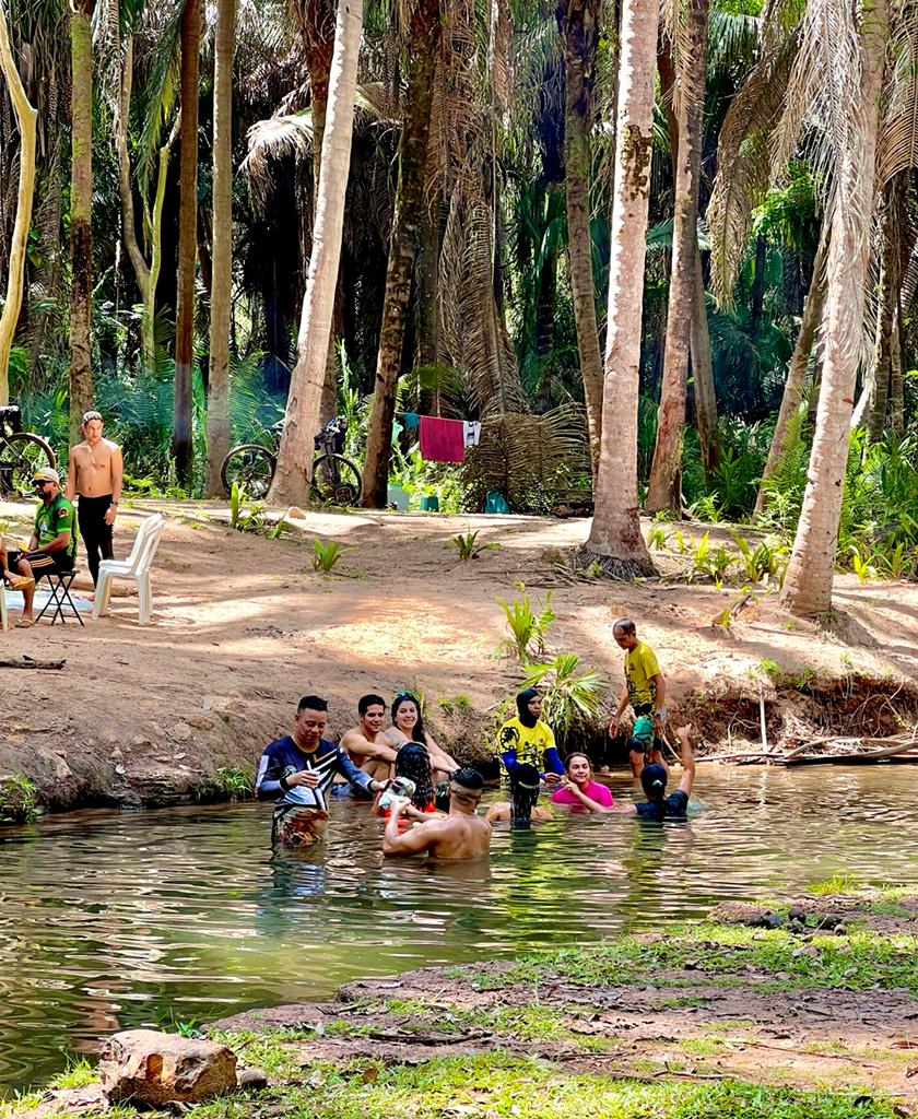 Passeio ciclístico reúne turistas em Monsenhor Gil com parada no Poço Azul - Imagem 21