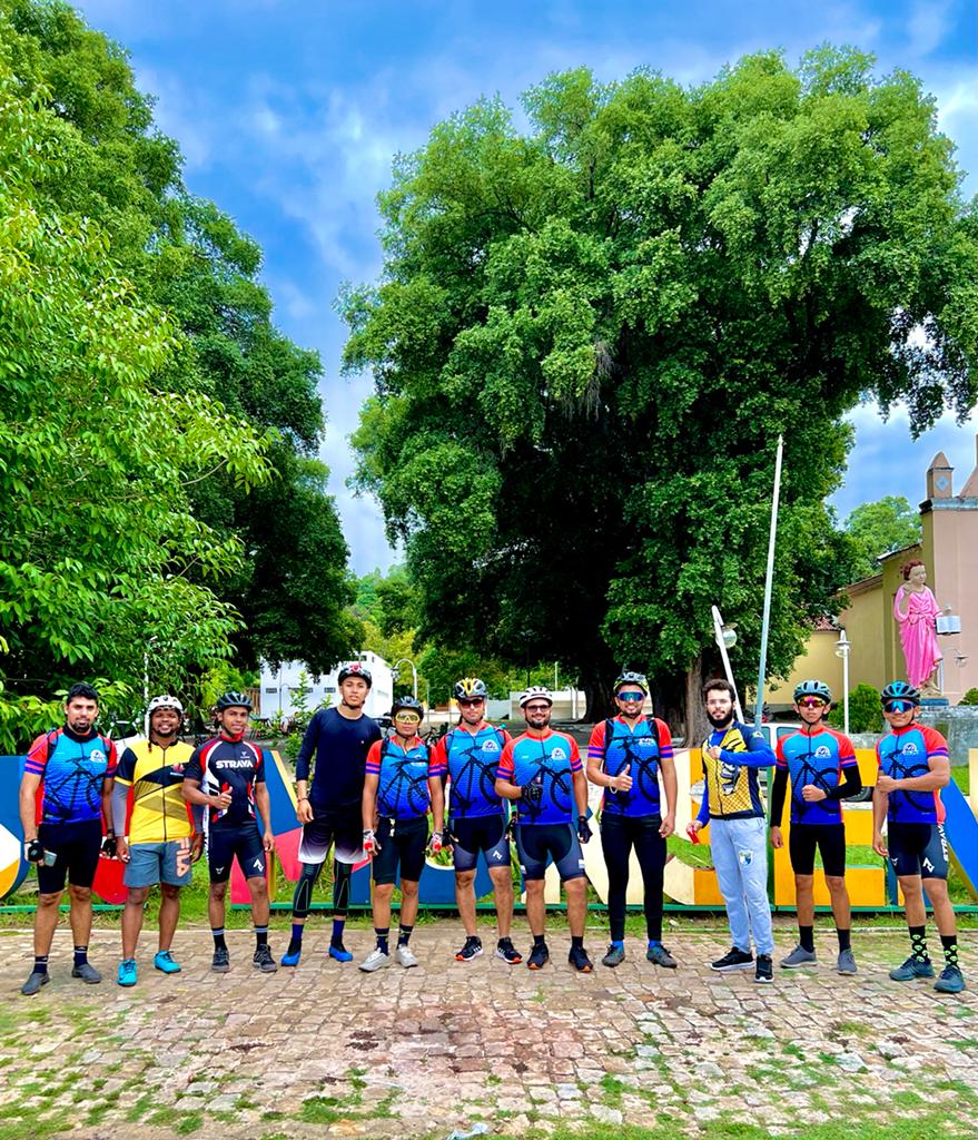Passeio ciclístico reúne turistas em Monsenhor Gil com parada no Poço Azul - Imagem 5