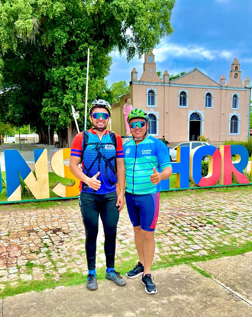 Passeio ciclístico reúne turistas em Monsenhor Gil com parada no Poço Azul - Imagem 8
