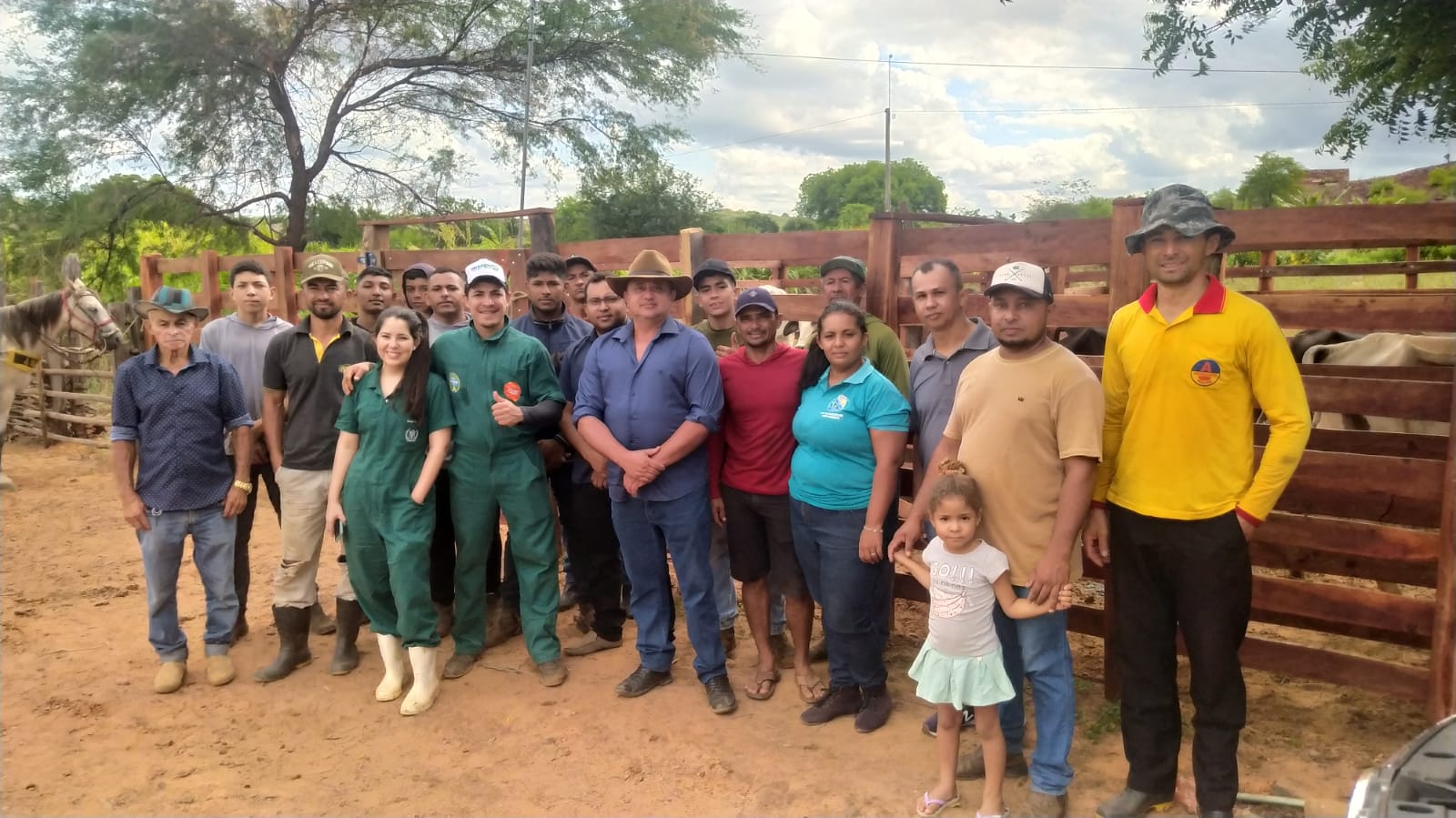 Prefeito Miguel Rodrigues e Pecuaristas do Município de Itainópolis-PI