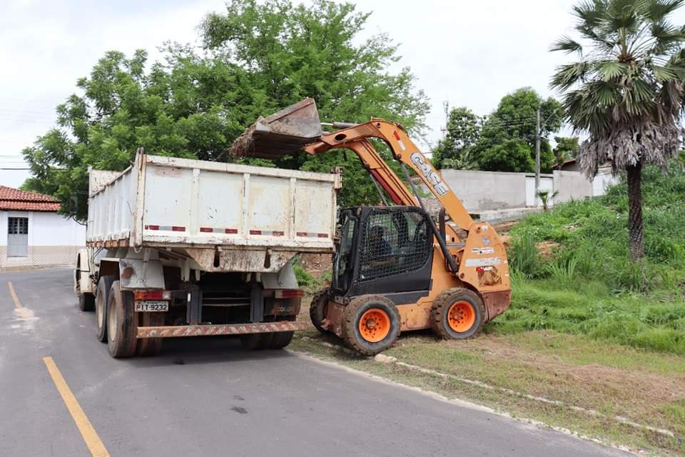 Monsenhor Gil chega aos 59 anos com sua limpeza pública em dia - Imagem 7