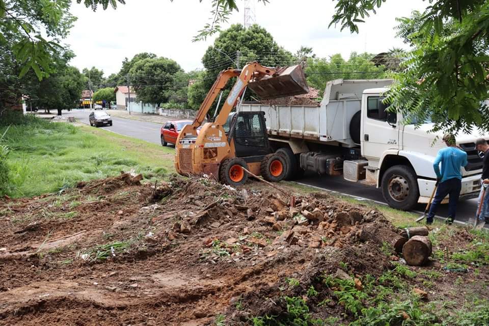 Monsenhor Gil chega aos 59 anos com sua limpeza pública em dia - Imagem 8