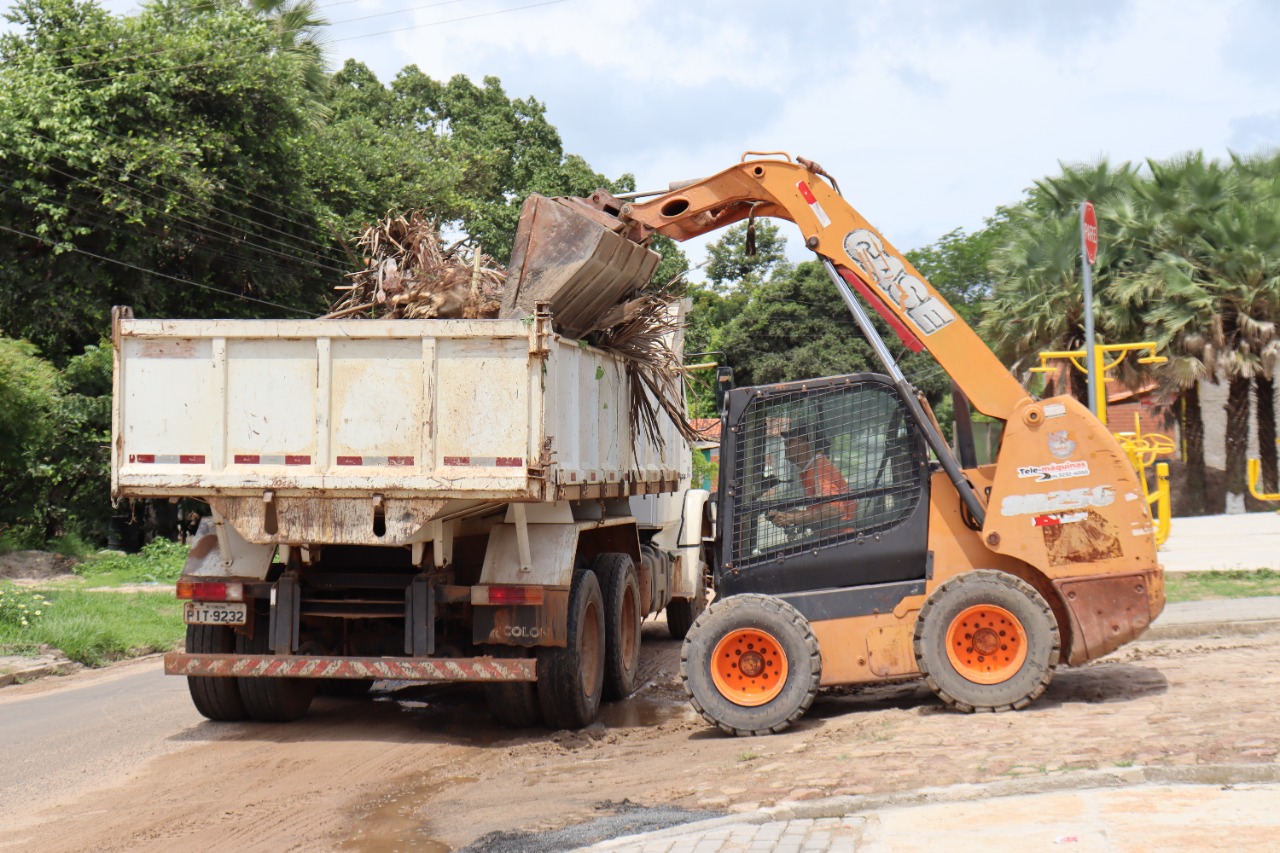 Monsenhor Gil chega aos 59 anos com sua limpeza pública em dia - Imagem 11