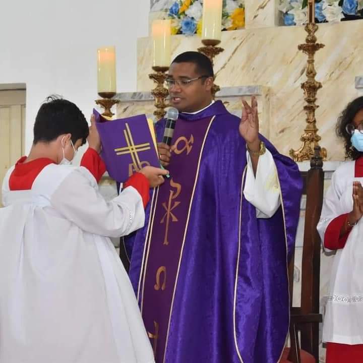 Monsenhor Gil ganha de presente de aniversário uma Missa em Ação de Graças - Imagem 9