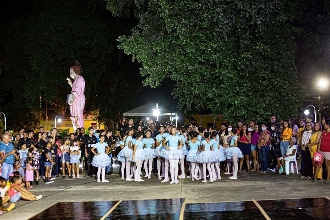 Arte e Cultura na noite do aniversário de 59 anos de Monsenhor Gil 