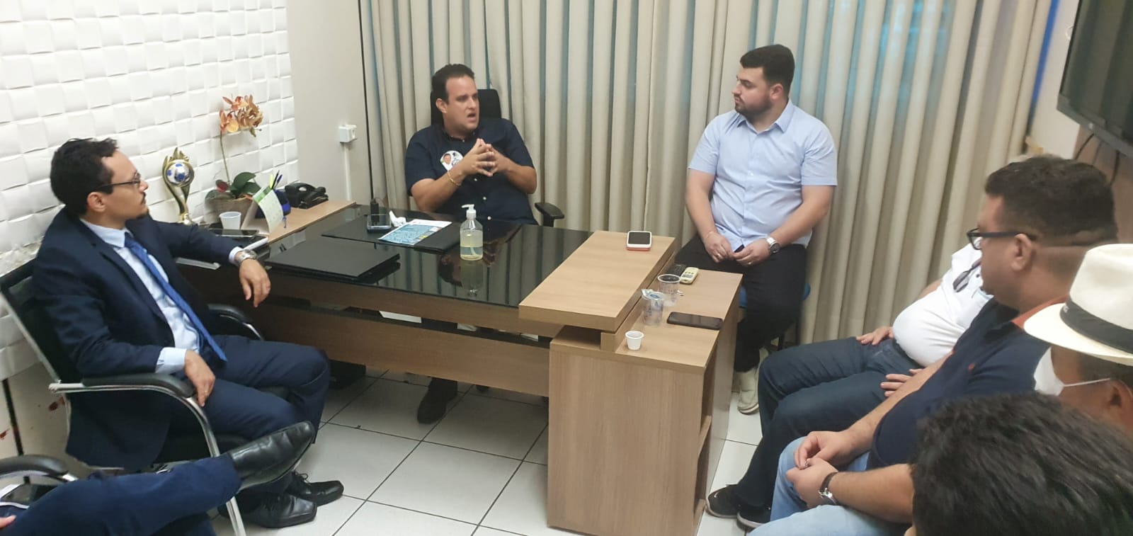 Prefeito João Luiz,  de Monsenhor Gil, novo presidente da AMPAR   - Imagem 10