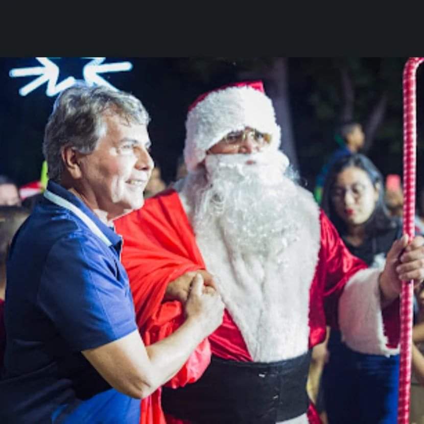 Prefeito João Luiz comanda Natal de luz com chegada do Papai Noel  - Imagem 11
