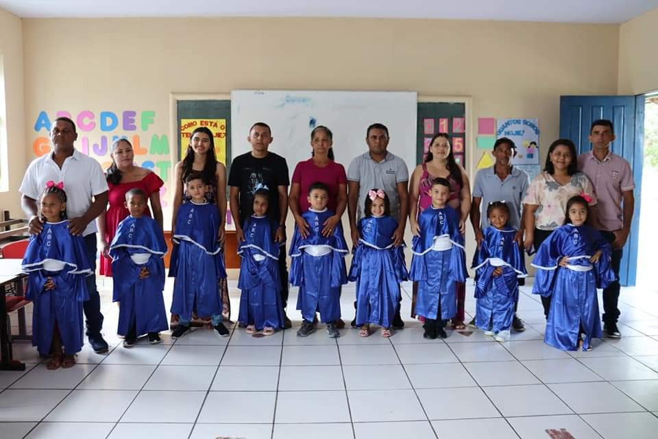 Escola da comunidade Monte Alegre realiza formatura em Monsenhor Gil  - Imagem 3
