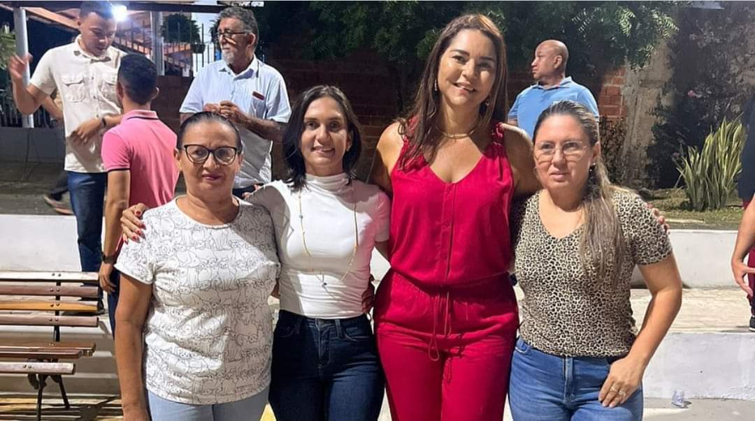 Prefeito João Luiz e deputada estadual Janaína Marques inauguram Praça - Imagem 3