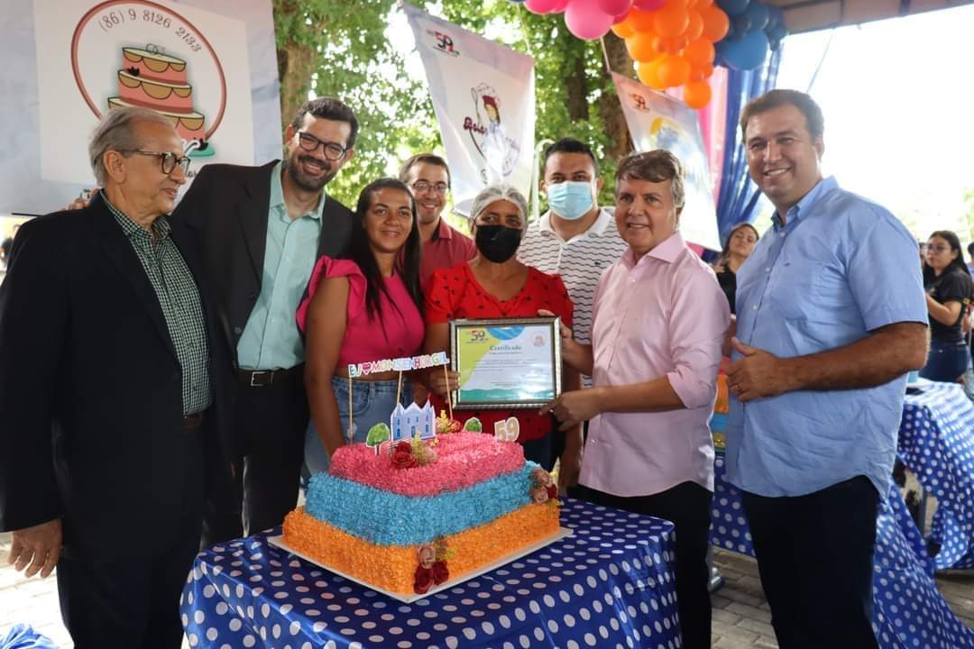 09 Bolos Confeitados para festejar o aniversário de Monsenhor Gil - Imagem 16