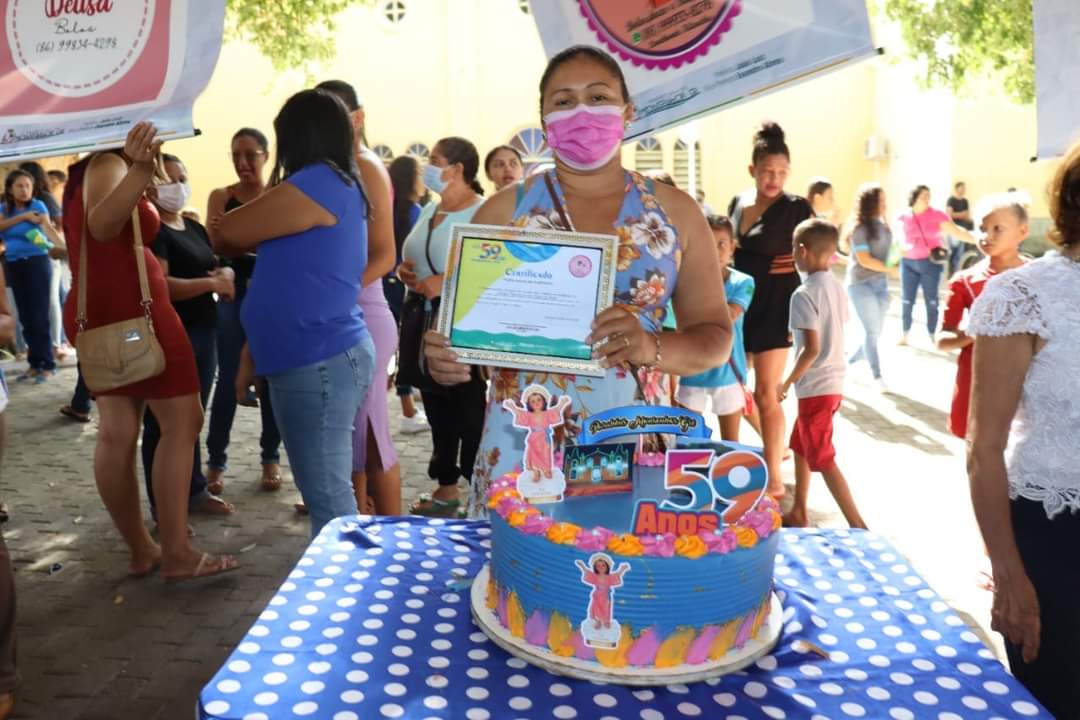 09 Bolos Confeitados para festejar o aniversário de Monsenhor Gil - Imagem 4