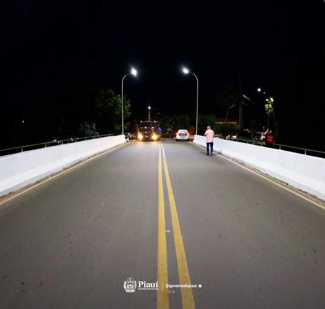 Gov. Wellington Dias e prefeito João Luiz inauguram obras em Monsenhor Gil - Imagem 26