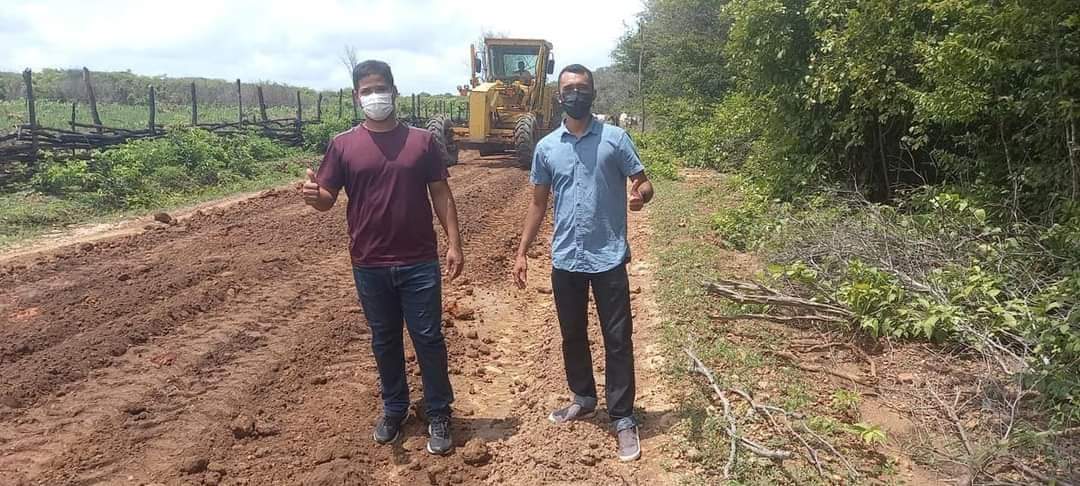 Comunidades ganham recuperação de Estradas vicinais em Monsenhor Gil - Imagem 1