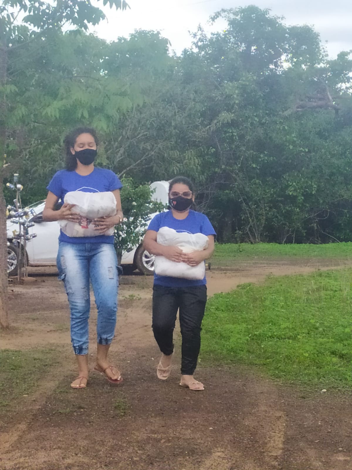 Famílias vulneráveis são beneficiadas com o Projeto Mãos que Ajudam - Imagem 8