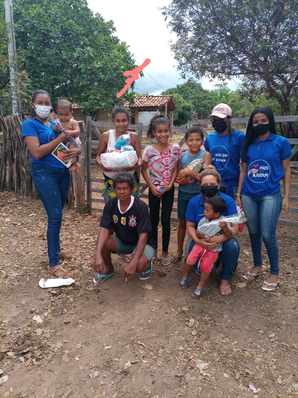 Famílias vulneráveis são beneficiadas com o Projeto Mãos que Ajudam - Imagem 13