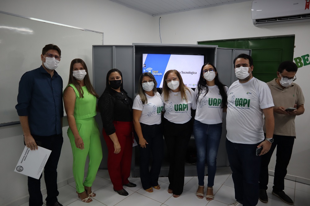 Governador inaugura polo da UAPI, e visita obras em Manoel Emídio - Imagem 8