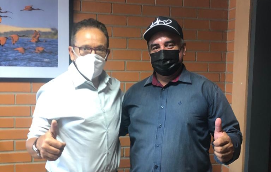 Dr.Hélio destina emenda para aquisição de canoas em  Luis Correia