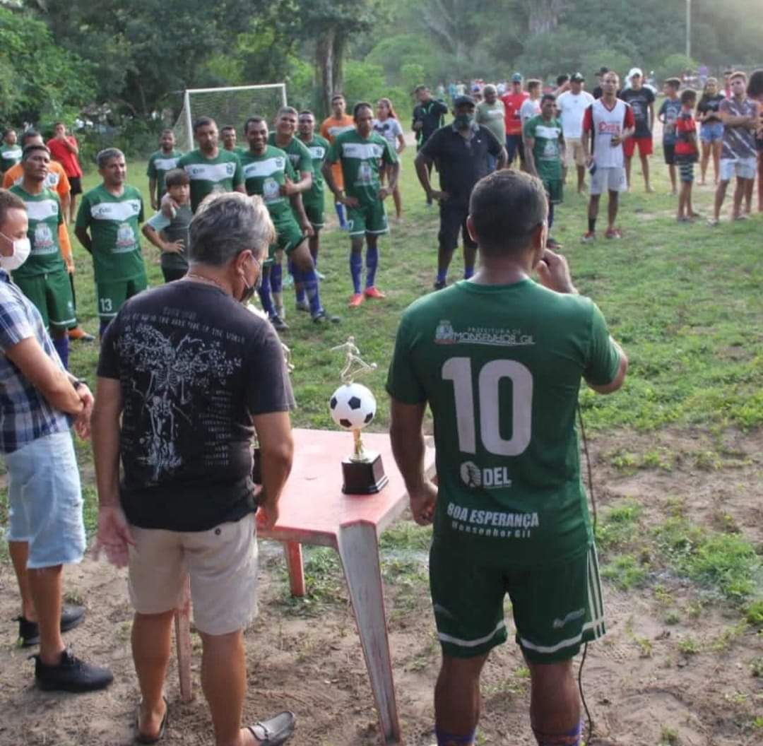 Prefeito João Luiz prestigia mais uma final de campeonato em Monsenhor Gil - Imagem 16