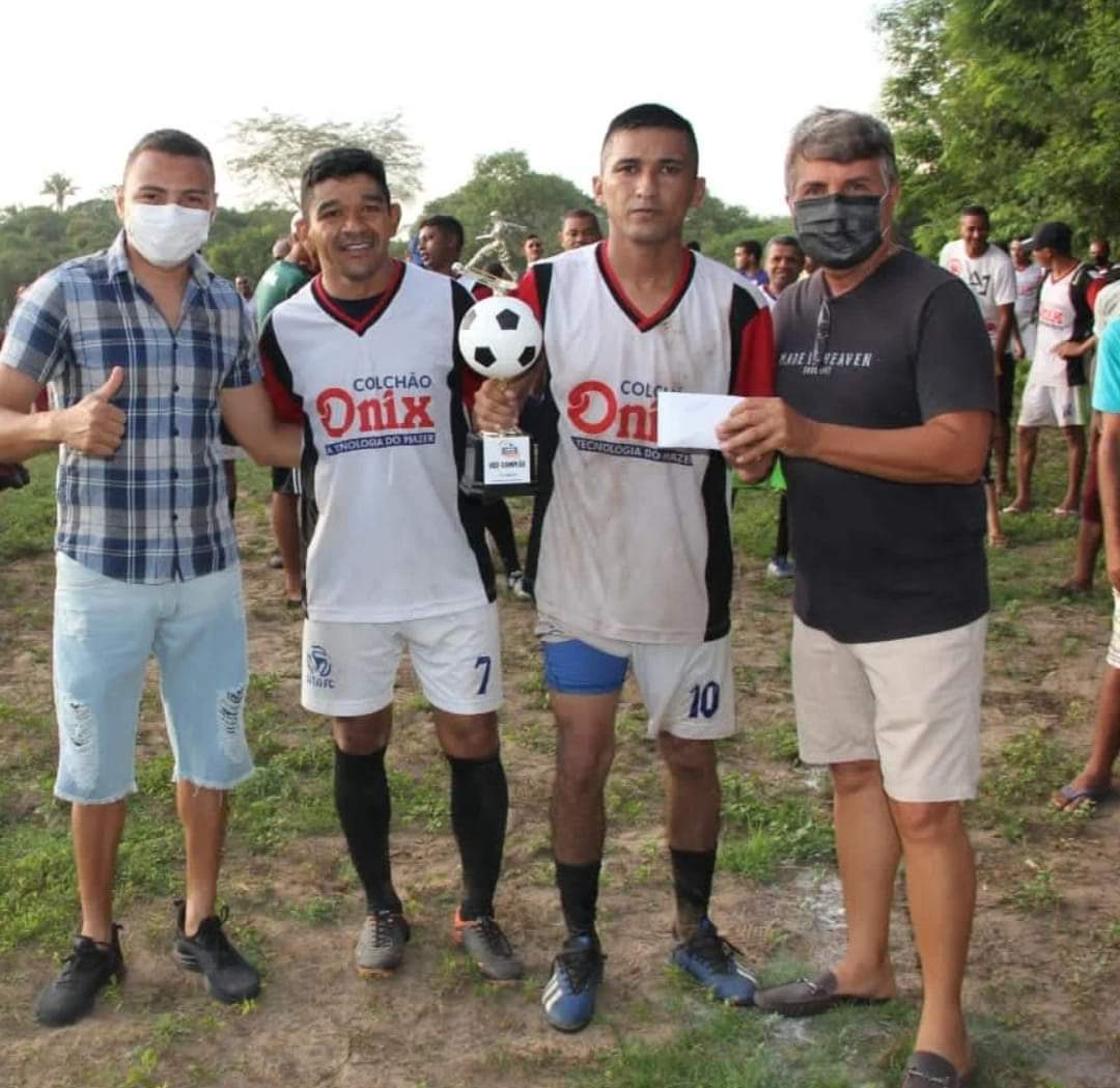 Prefeito João Luiz prestigia mais uma final de campeonato em Monsenhor Gil - Imagem 14