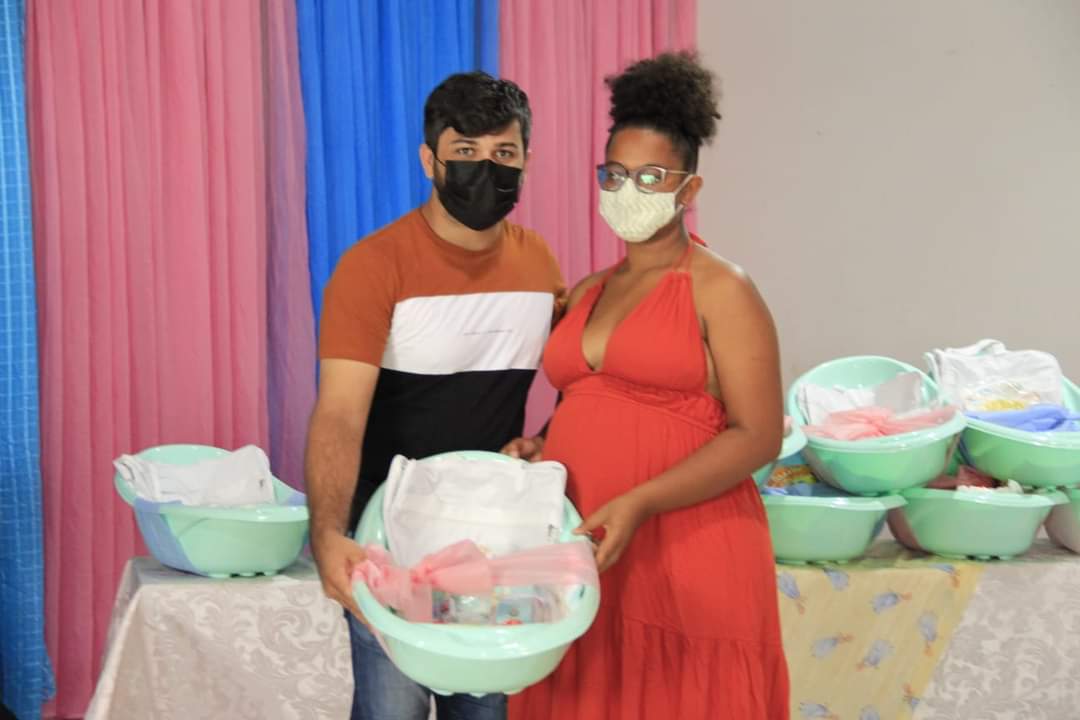 Grávidas recebem enxovais e cestas básicas da prefeitura de Monsenhor Gil - Imagem 7