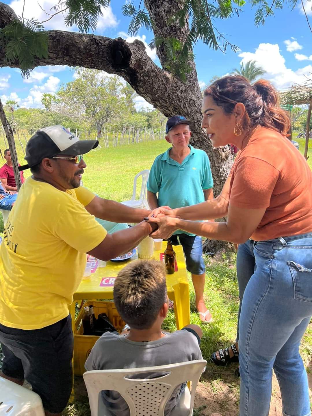 Deputada Janaína Marques visita Monsenhor Gil e vistoria obra - Imagem 4
