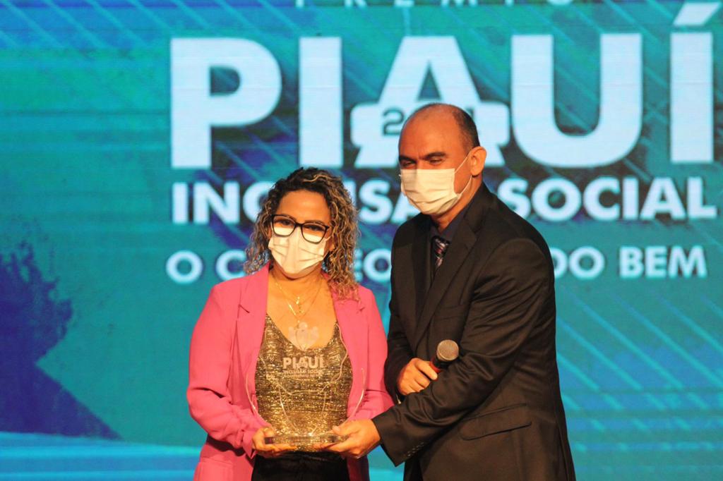 Programa Abrace Nós é o grande vencedor da noite (Foto: Raíssa Morais)