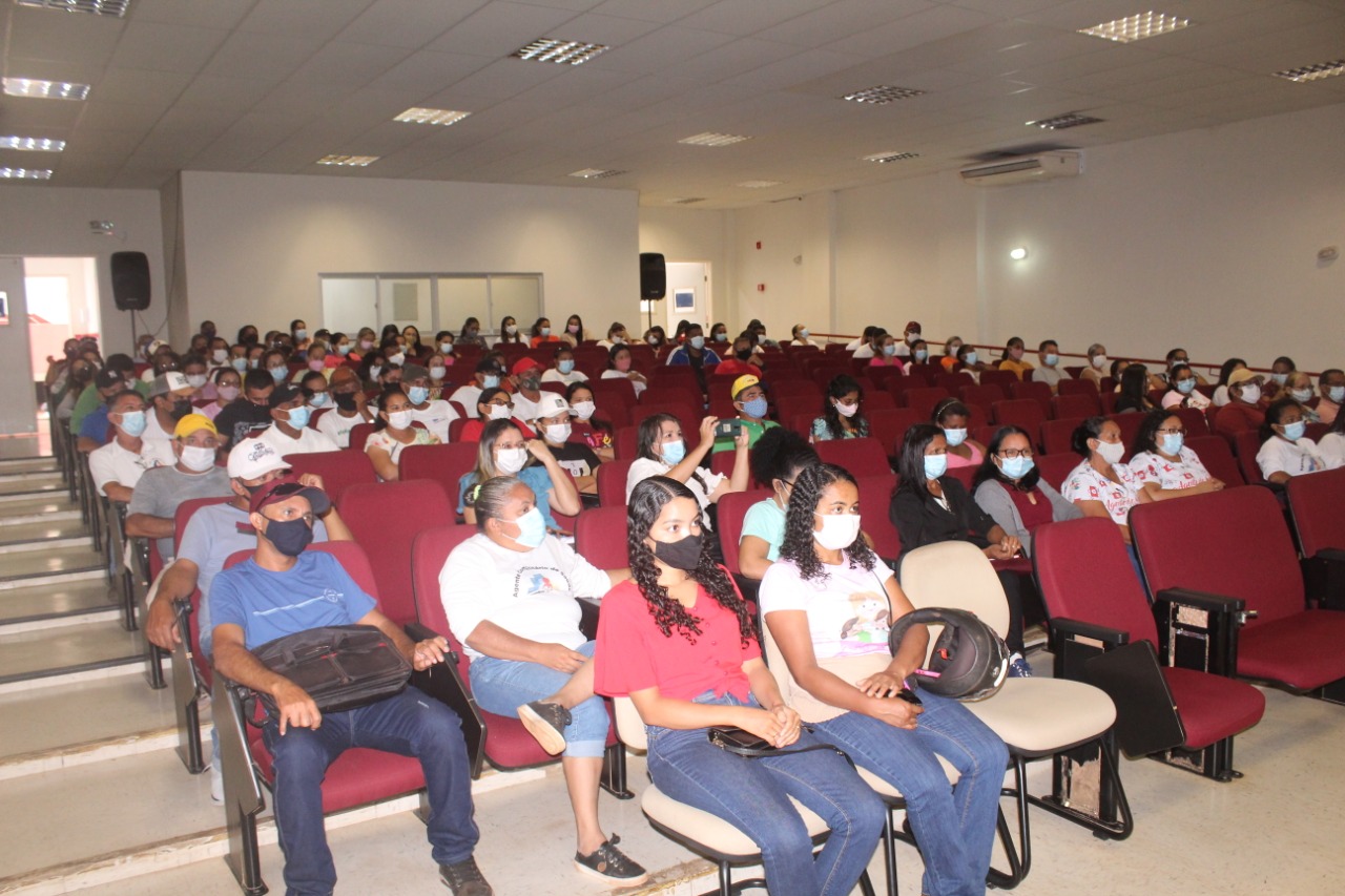 Agentes de Saúde e Endemias de Esperantina recebem tablets   - Imagem 2