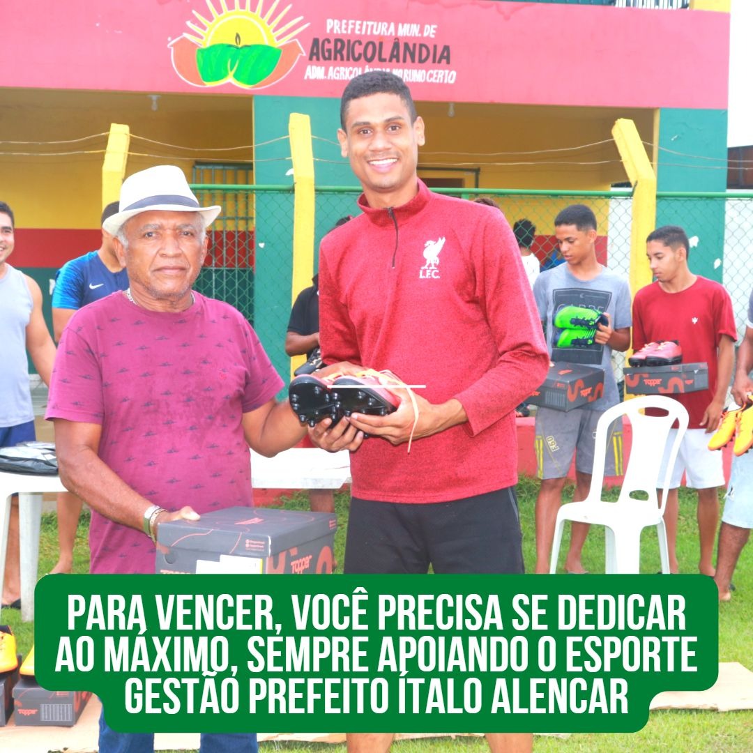 Prefeito Ítalo entrega material esportivo para os jogadores da Seleção  - Imagem 4