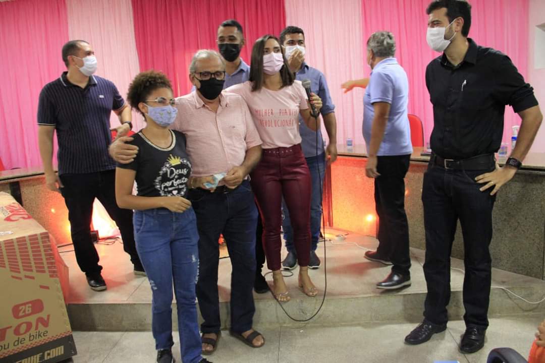 Vereadora Eliane Moura promove festa com festival de prêmios para mulheres - Imagem 6