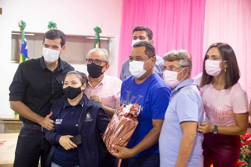 Vereadora Eliane Moura promove festa com festival de prêmios para mulheres - Imagem 22