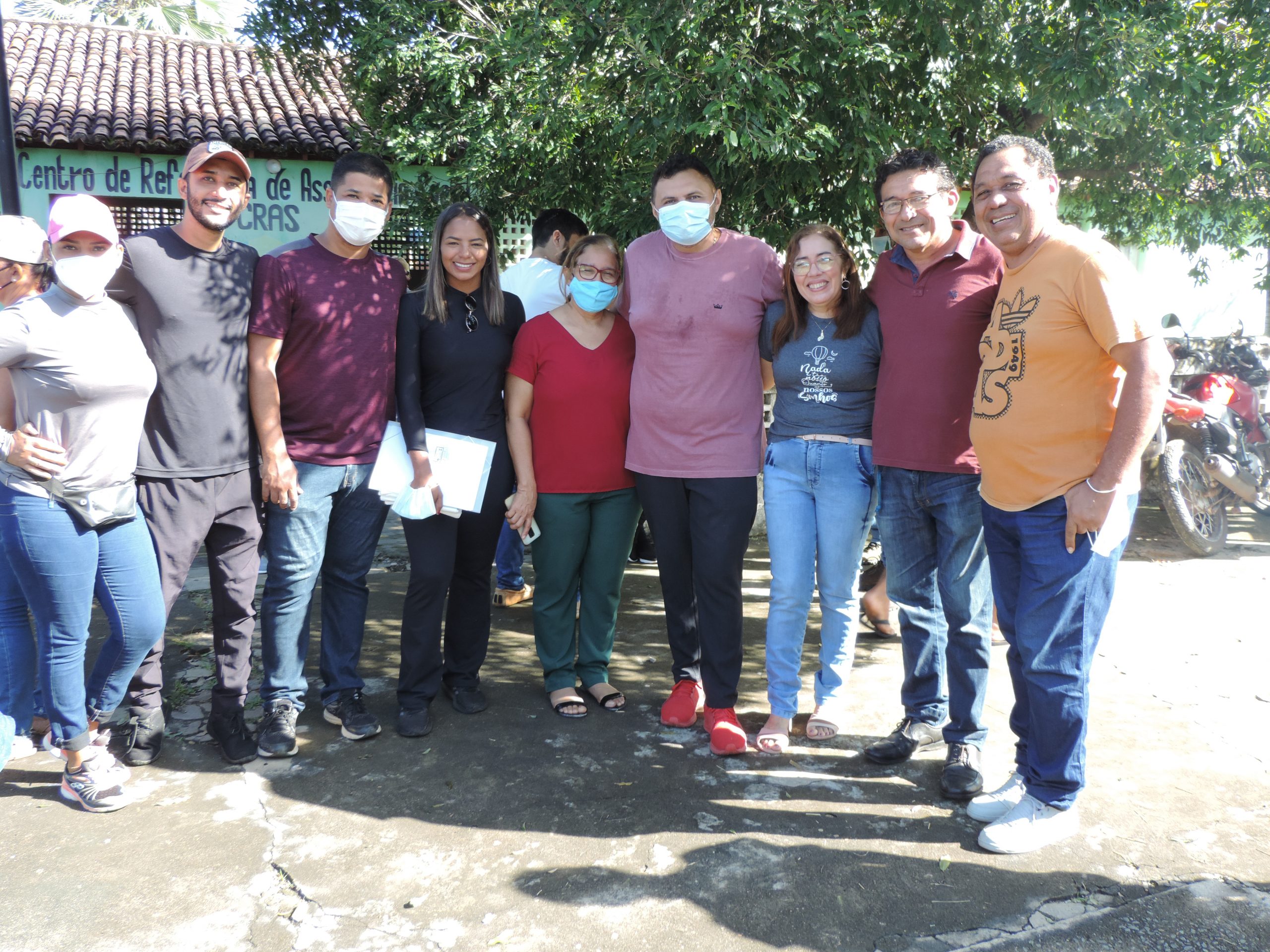 Semana Santa - Famílias de Monsenhor Gil recebem peixes da Prefeitura - Imagem 6