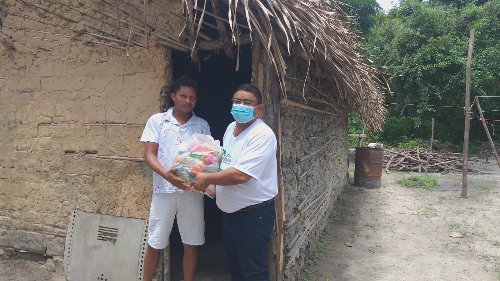 Prefeitura de Esperantina distribui mais de 15 toneladas de alimentos  - Imagem 4