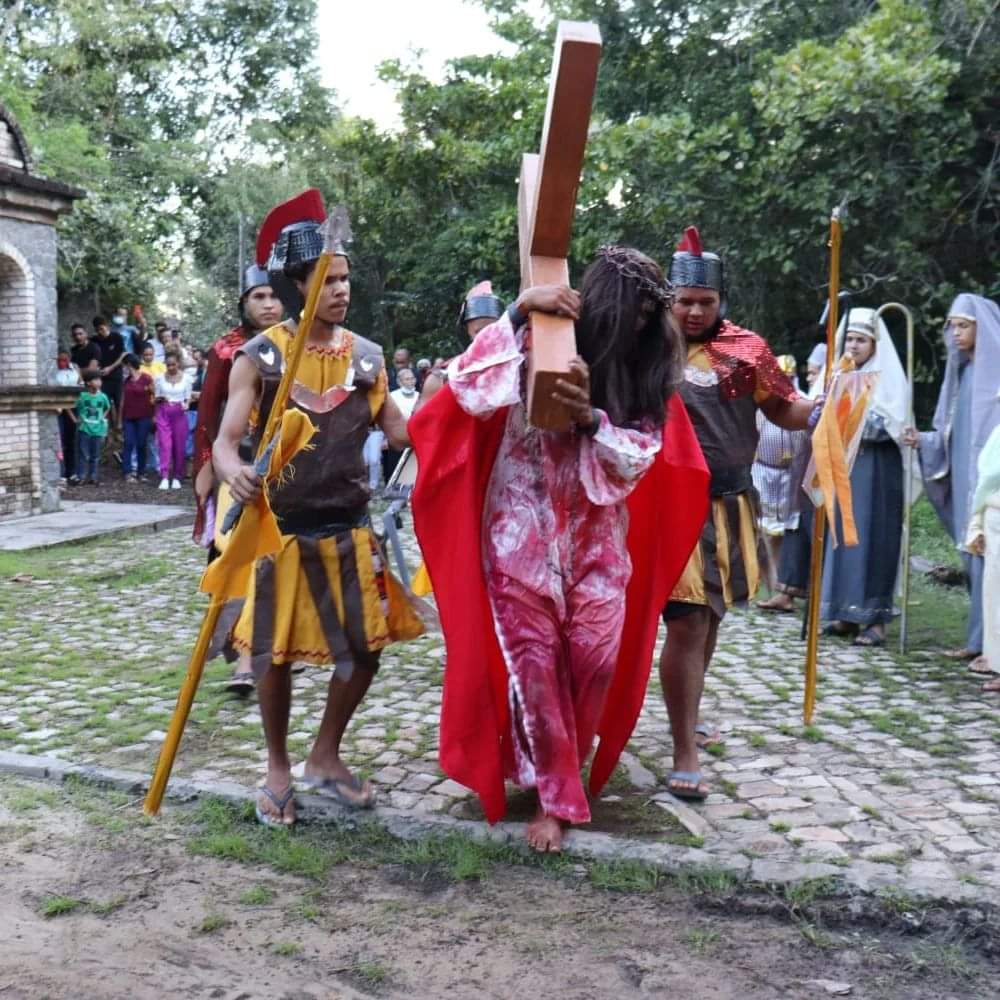 As emoções estão de volta com a Via Sacra de Monsenhor Gil - Imagem 10