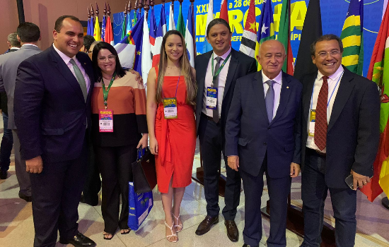 Prefeito Júnior Ribeiro participa da 23ª Marcha em Defesa dos Municípios